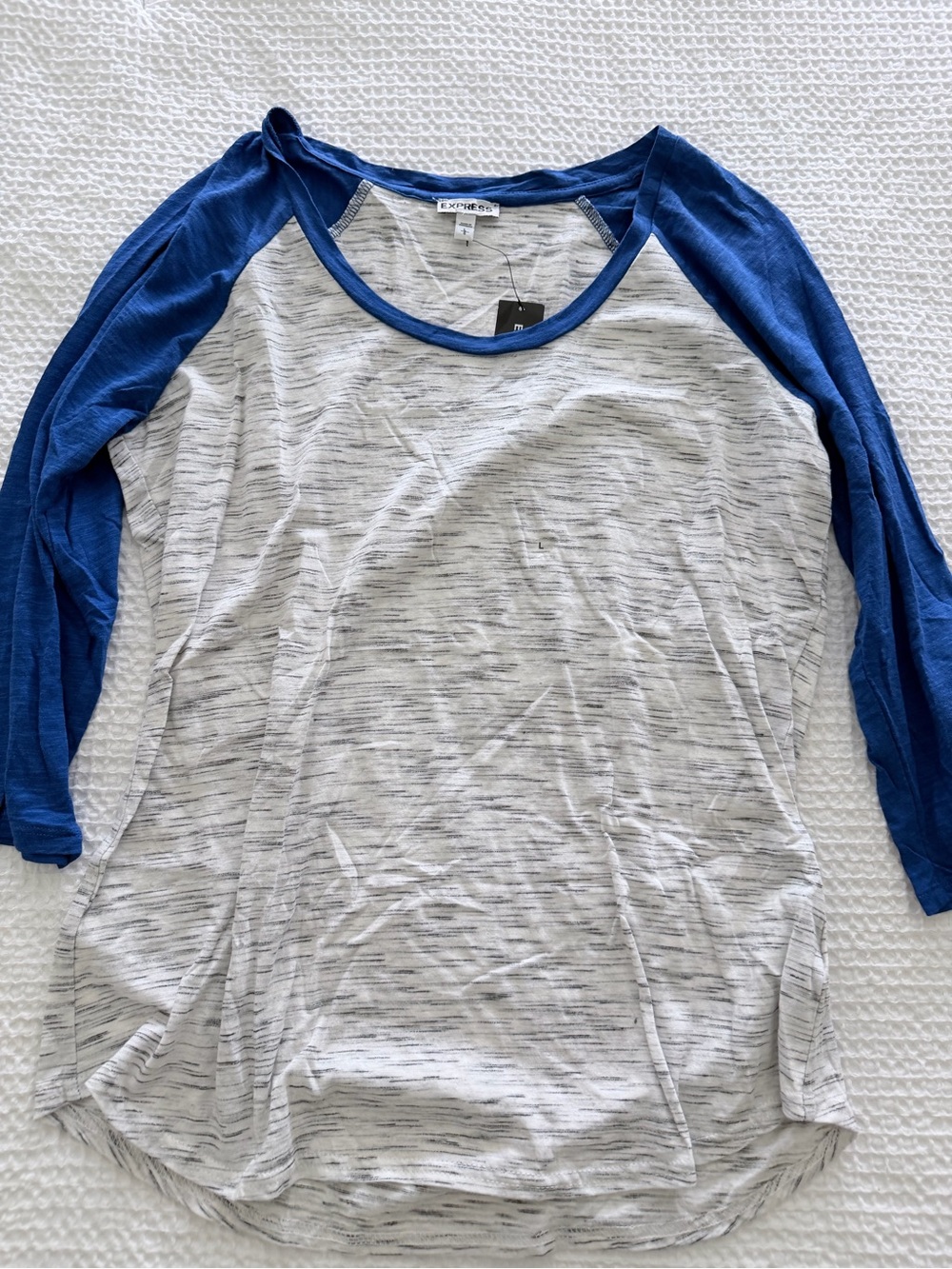 NWT Express Raglan Tee - Picture 3 of 11